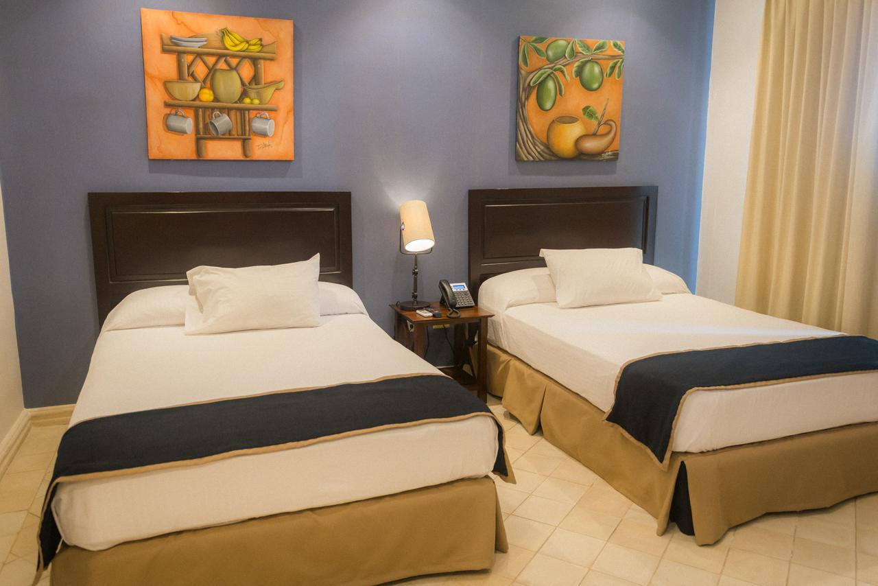 Hotel Presidente Las Tablas Luaran gambar